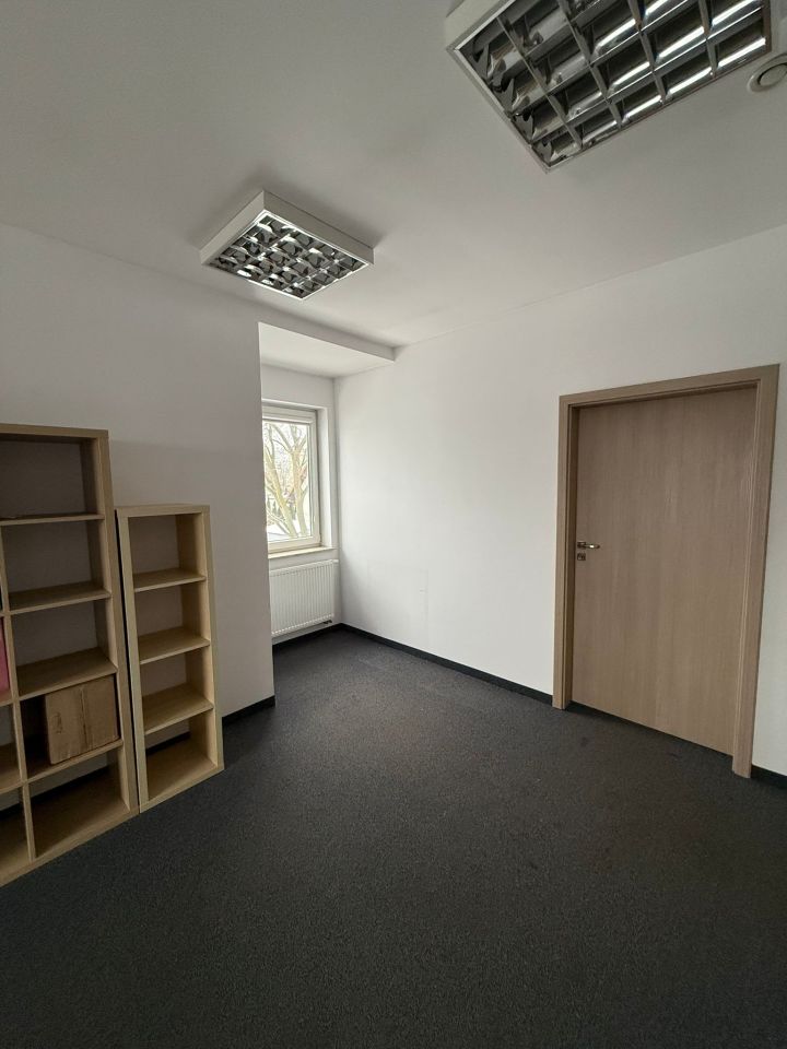 Biuro Pogórze, ul. Romualda Traugutta. Zdjęcie 4