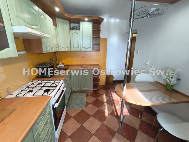 Mieszkanie 3-pokojowe Ostrowiec Świętokrzyski Centrum. Zdjęcie 2