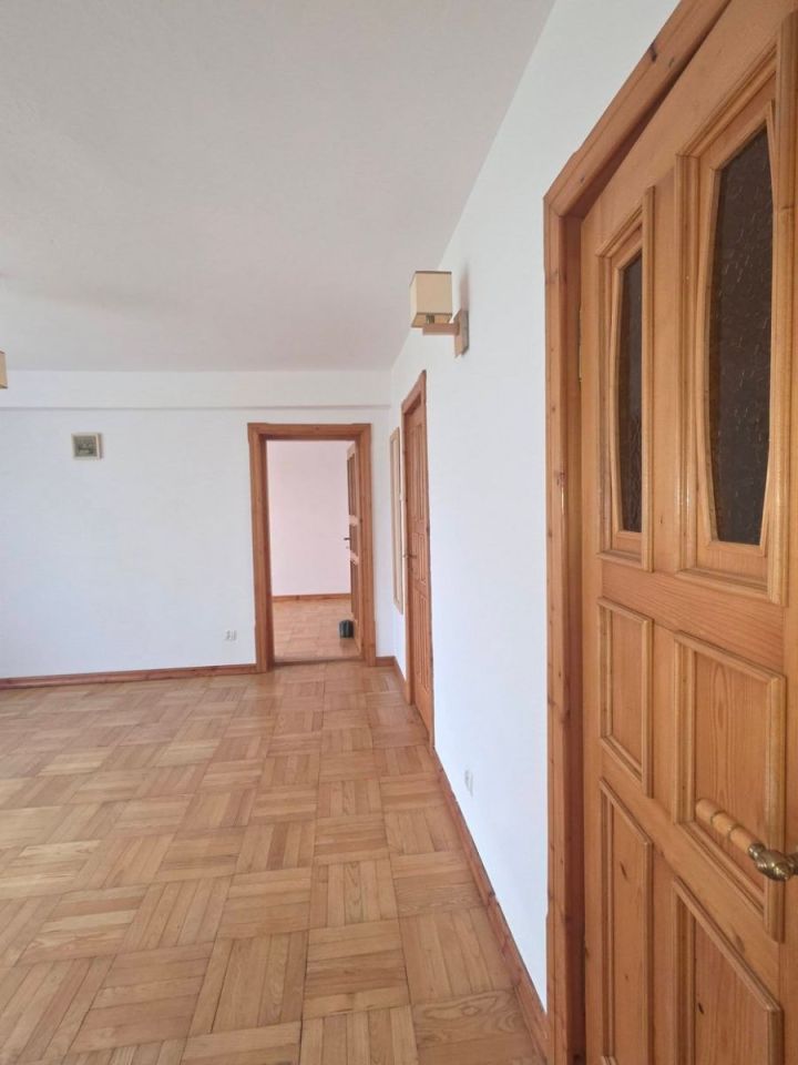 dom wolnostojący, 7 pokoi Besko. Zdjęcie 33