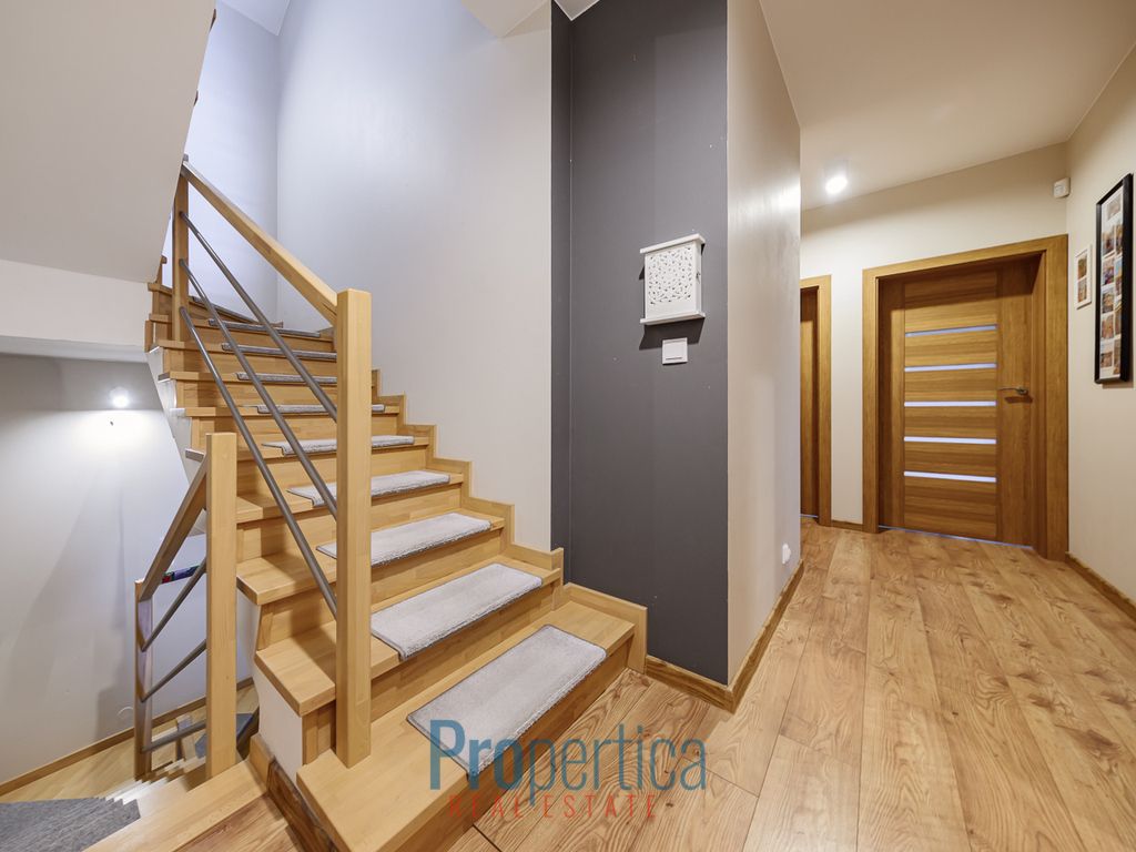 dom szeregowy, 6 pokoi Marki Struga, ul. Błękitna. Zdjęcie 17