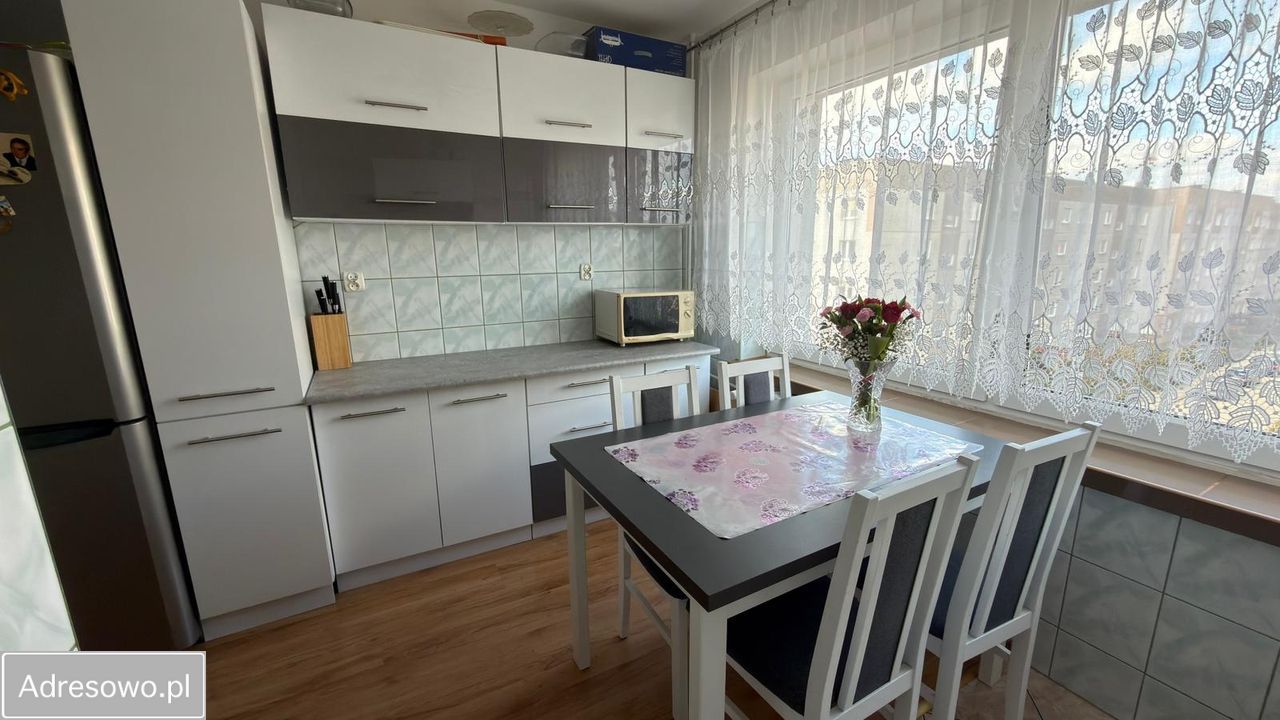 Mieszkanie 3-pokojowe Dębno, ul. Ludwika Waryńskiego. Zdjęcie 2