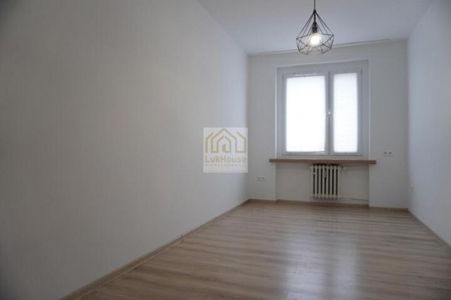 Mieszkanie 3-pokojowe Bytom Stroszek, ul. Gwarków Tarnogórskich. Zdjęcie 3