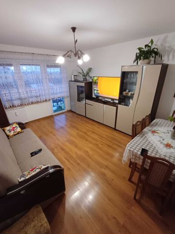 Mieszkanie 3-pokojowe Łask. Zdjęcie 1