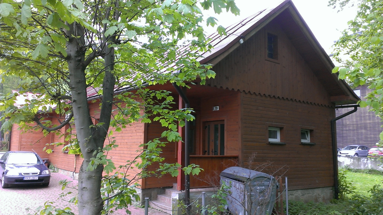 dom wolnostojący, 10 pokoi Iwonicz-Zdrój Zdrojowa, al. Słoneczna