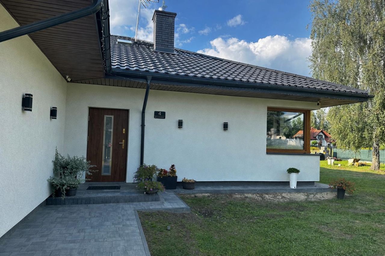 dom wolnostojący, 3 pokoje Żelechów, ul. Lotosowa. Zdjęcie 1