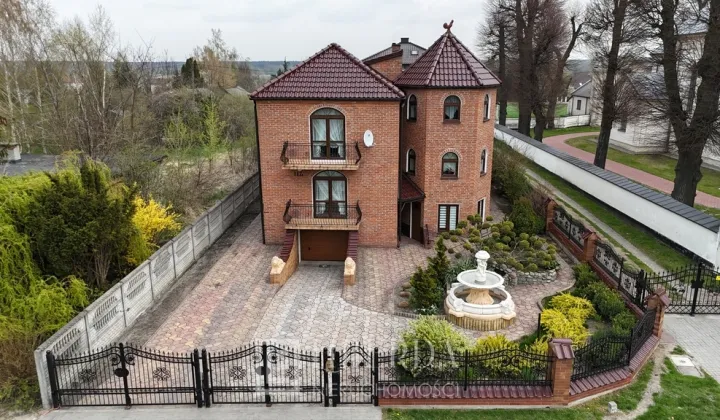dom wolnostojący, 8 pokoi Milejów