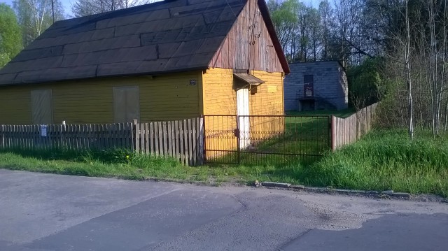 dom wolnostojący, 2 pokoje Skarżysko-Kamienna Łyżwy, ul. Łyżwy. Zdjęcie 1