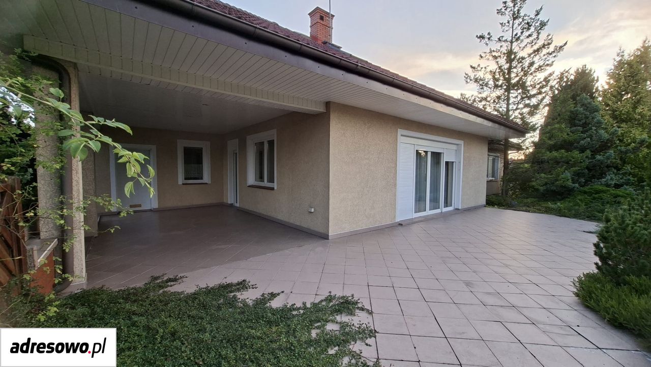 dom wolnostojący, 4 pokoje Lębork, ul. Komuny Paryskiej. Zdjęcie 1