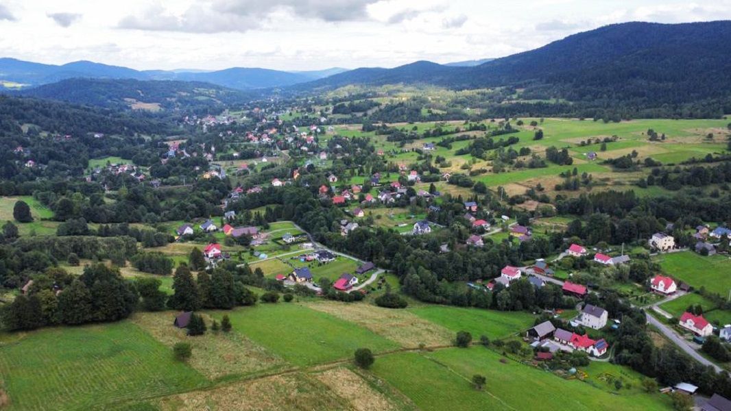 dom wolnostojący, 3 pokoje Lachowice. Zdjęcie 5