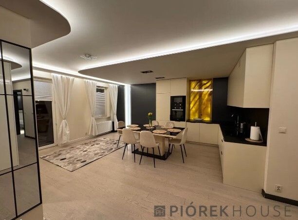 Mieszkanie 4-pokojowe Warszawa Ursynów, ul. Wilhelma Konrada Roentgena. Zdjęcie 2