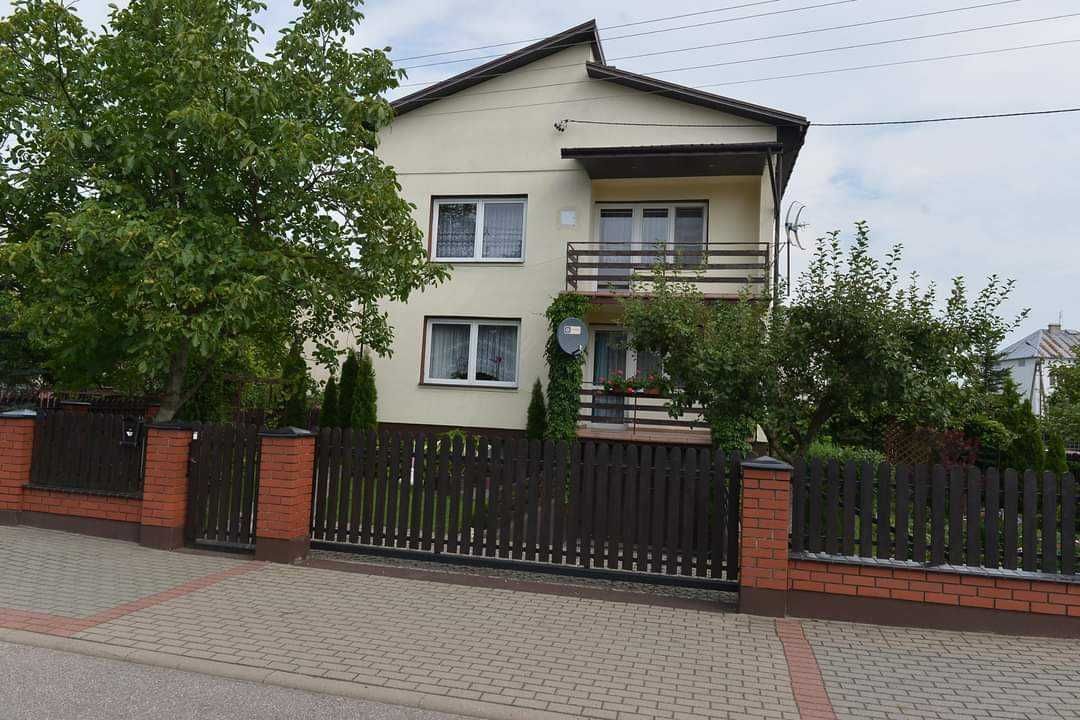 dom wolnostojący, 5 pokoi Ciechanowiec. Zdjęcie 1