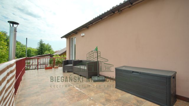 dom wolnostojący, 5 pokoi Łęczna, ul. Rynek III. Zdjęcie 16