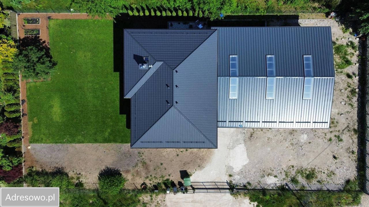 dom wolnostojący, 5 pokoi Sulejówek. Zdjęcie 2