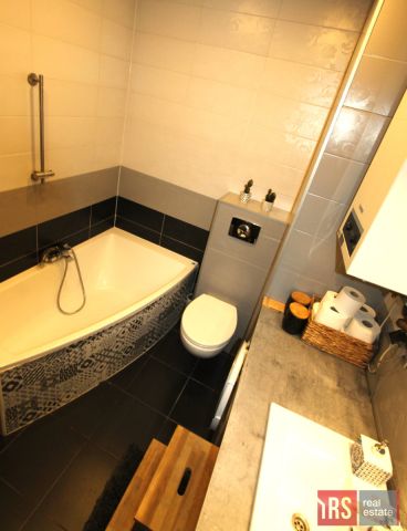 Mieszkanie 4-pokojowe Chorzów Batory, ul. Racławicka. Zdjęcie 7