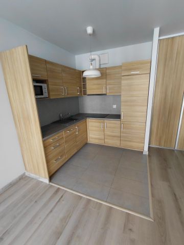 Mieszkanie 3-pokojowe Kraków Podgórze, ul. Przedwiośnie. Zdjęcie 1