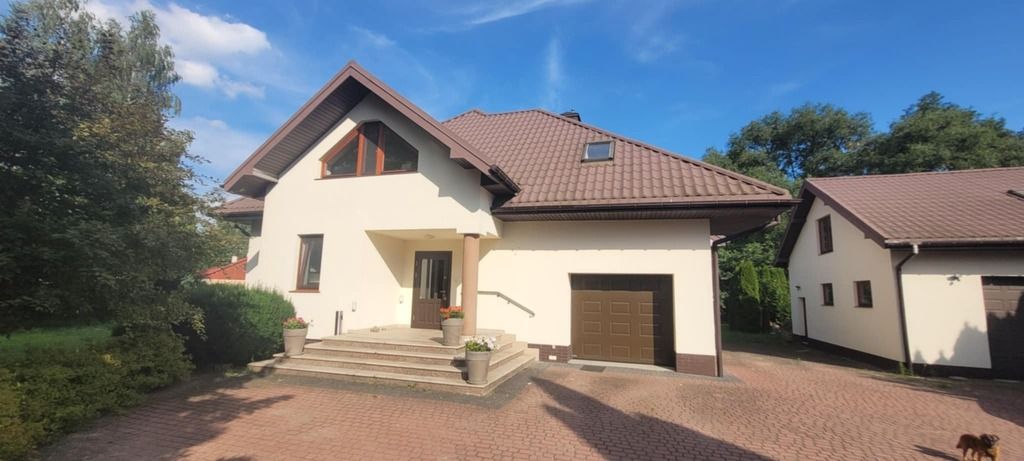 dom wolnostojący, 6 pokoi Złotokłos. Zdjęcie 11