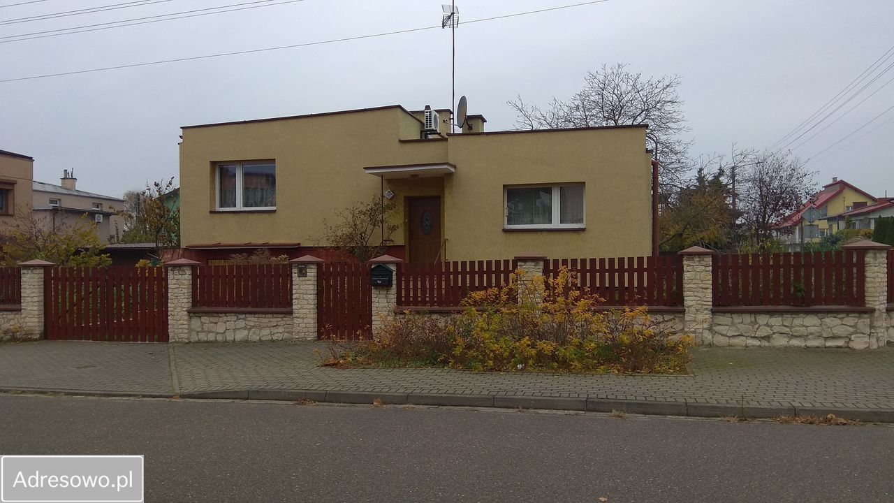 dom wolnostojący, 5 pokoi Koło