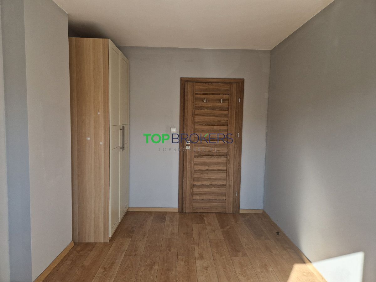 dom szeregowy, 9 pokoi Ząbki. Zdjęcie 7