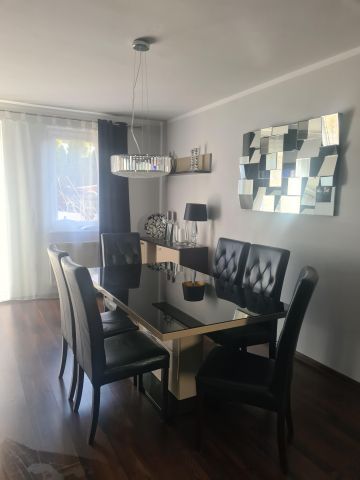 dom szeregowy, 5 pokoi Rumia, ul. Kazimierska. Zdjęcie 1