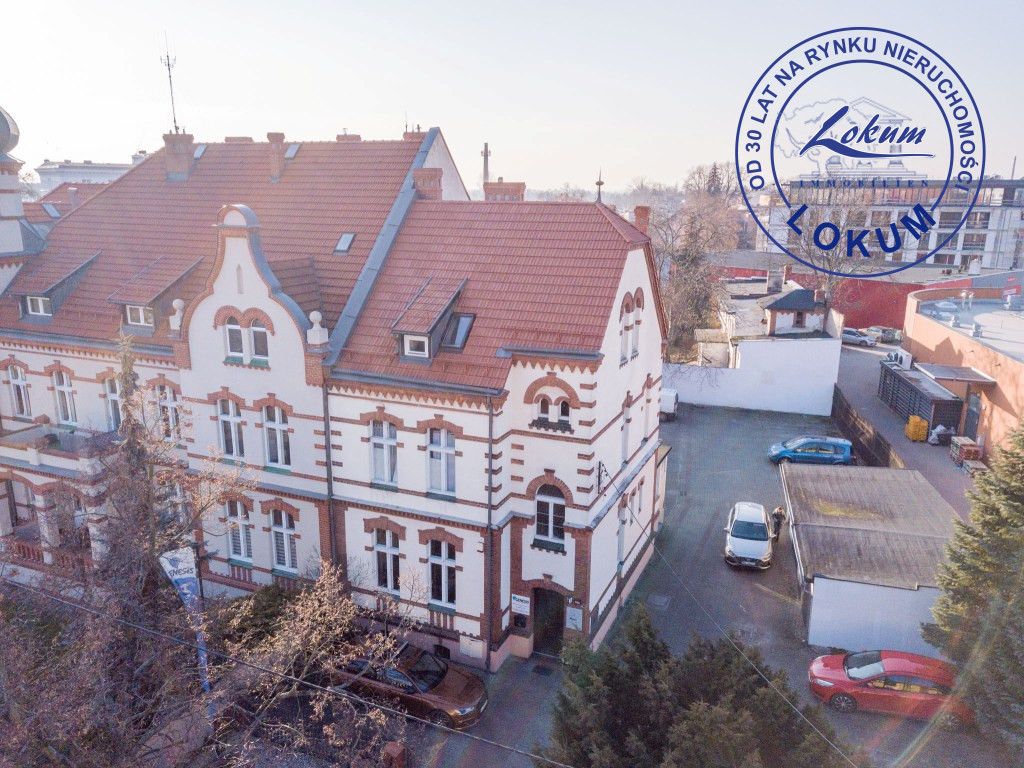 kamienica, 10 pokoi Leszno Centrum, ul. ks. Teodora Korcza. Zdjęcie 5