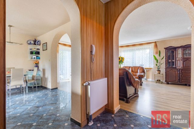 dom wolnostojący, 4 pokoje Laski. Zdjęcie 8