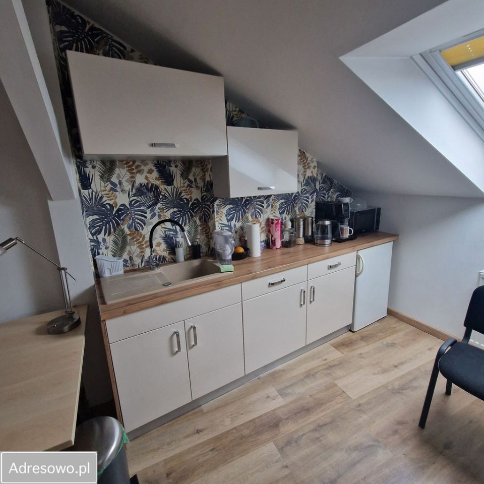 Biuro Kielce Centrum, pl. Stanisława Moniuszki. Zdjęcie 5