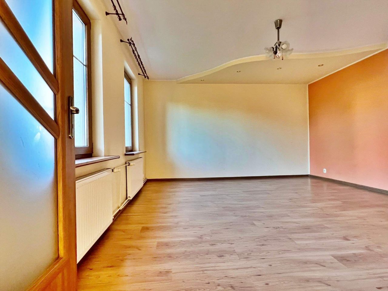 dom wolnostojący, 7 pokoi Bielkowo. Zdjęcie 6