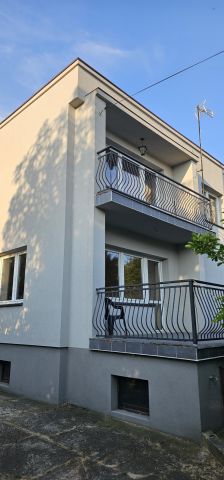 dom wolnostojący, 4 pokoje Pruszków Żbików, ul. 3 Maja. Zdjęcie 1