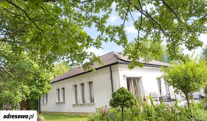 dom wolnostojący, 5 pokoi Milanówek