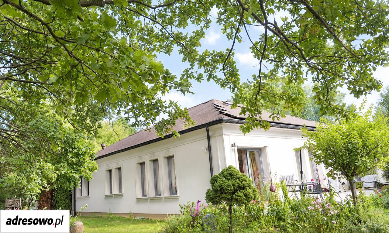 dom wolnostojący, 5 pokoi Milanówek. Zdjęcie 1