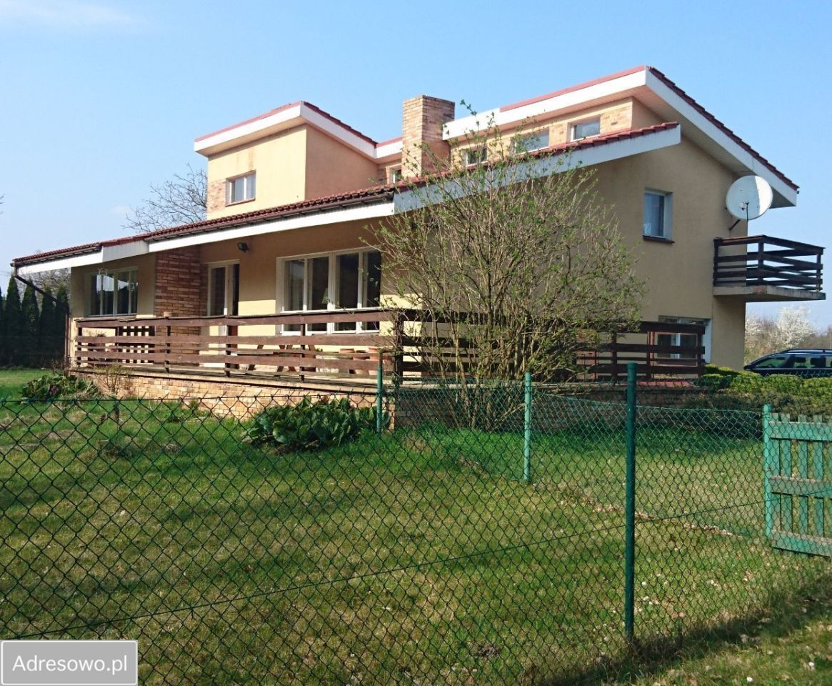 Casa, 250 m²