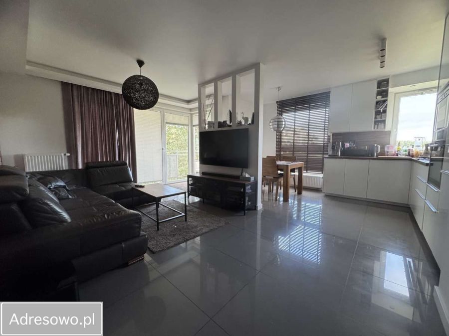 Mieszkanie 4-pokojowe Gdynia Chwarzno-Wiczlino, ul. gen. Mariusza Zaruskiego. Zdjęcie 2