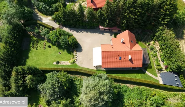 dom wolnostojący, 4 pokoje Nowy Sącz Dąbrówka Polska, ul. Bohaterów Orła Białego