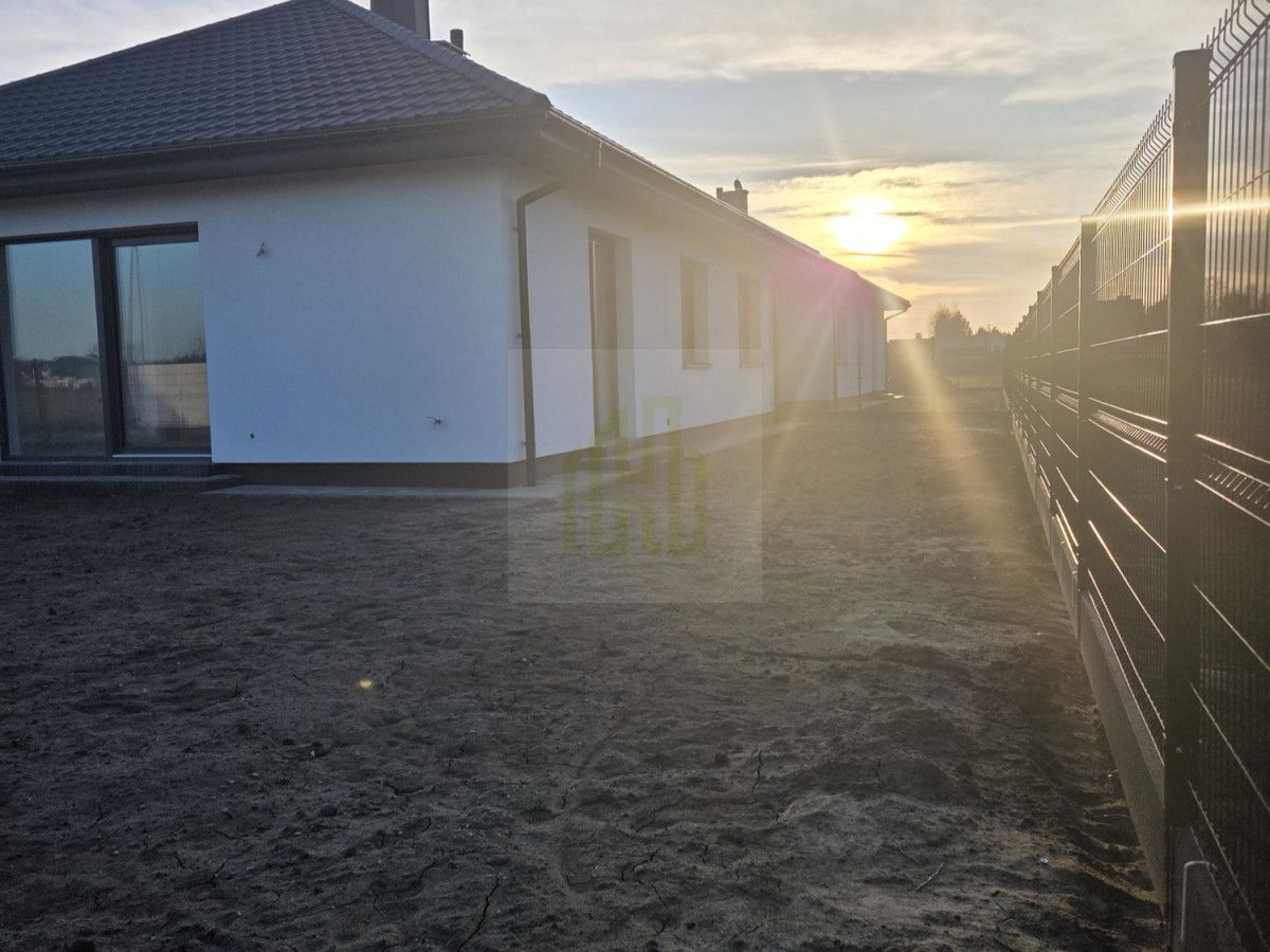 bliźniak, 4 pokoje Budy-Grzybek. Zdjęcie 2