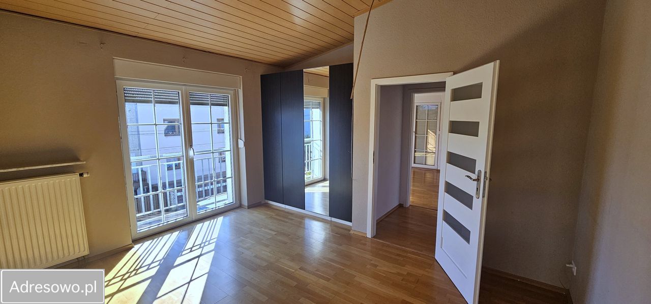 dom wolnostojący, 5 pokoi Mikołów Centrum, ul. Długa. Zdjęcie 16