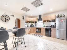 dom wolnostojący, 11 pokoi Kraków Podgórze Duchackie, ul. Nowosądecka. Zdjęcie 4