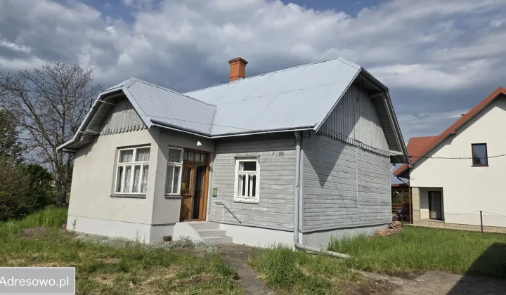 dom wolnostojący, 4 pokoje Jedlicze, ul. Topolowa