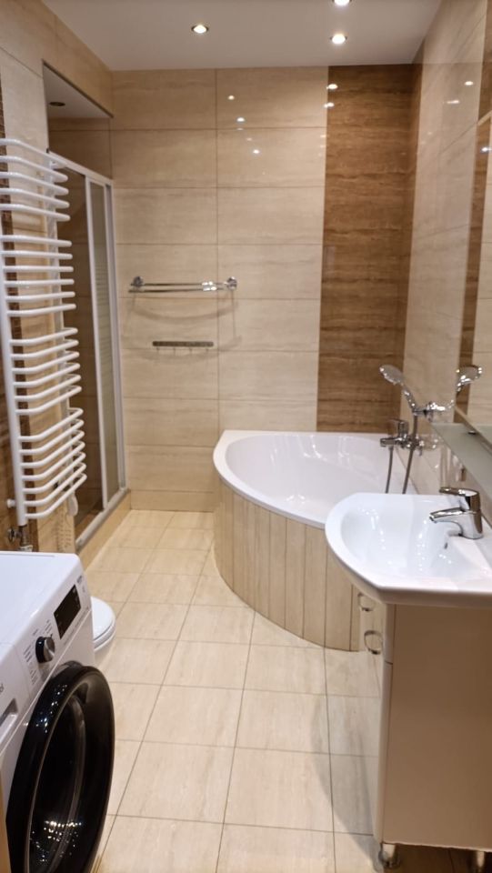 Mieszkanie 3-pokojowe Bąków. Zdjęcie 8