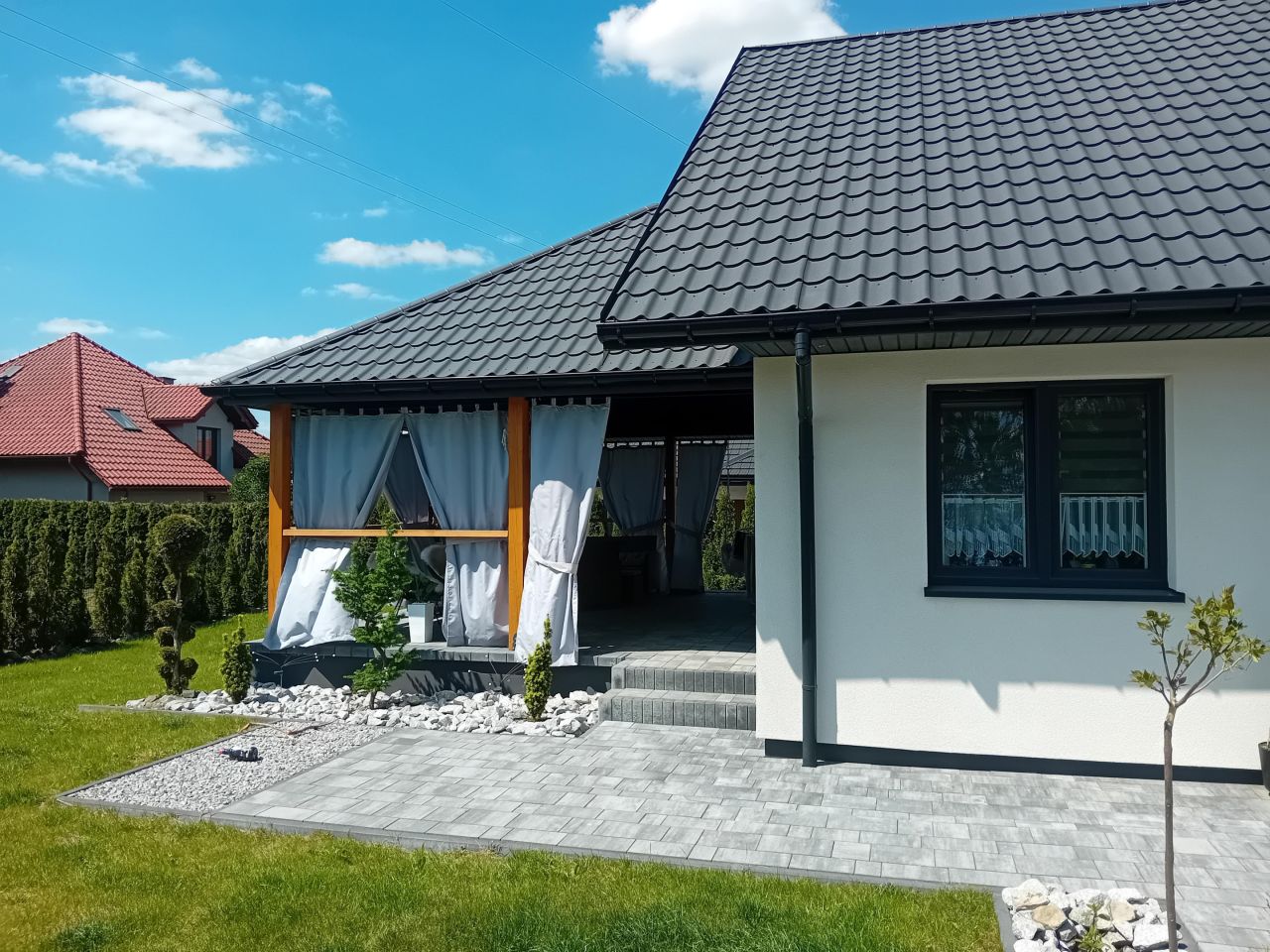 dom wolnostojący, 3 pokoje Jasło Górka, ul. Grunwaldzka. Zdjęcie 2