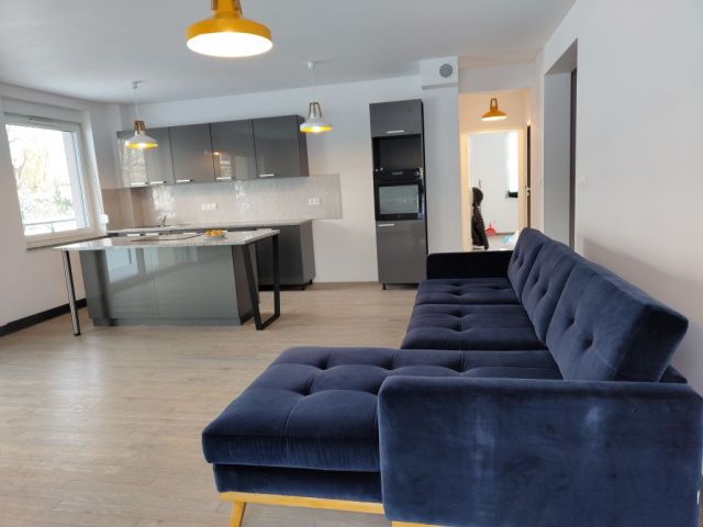 Mieszkanie 3-pokojowe Jawor, ul. Parkowa. Zdjęcie 1