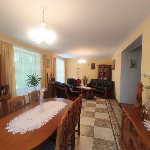 dom wolnostojący, 4 pokoje Bełchatów, ul. Kaszubska. Zdjęcie 9