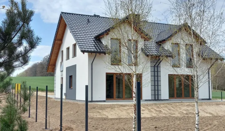 bliźniak, 4 pokoje Trąbki Małe