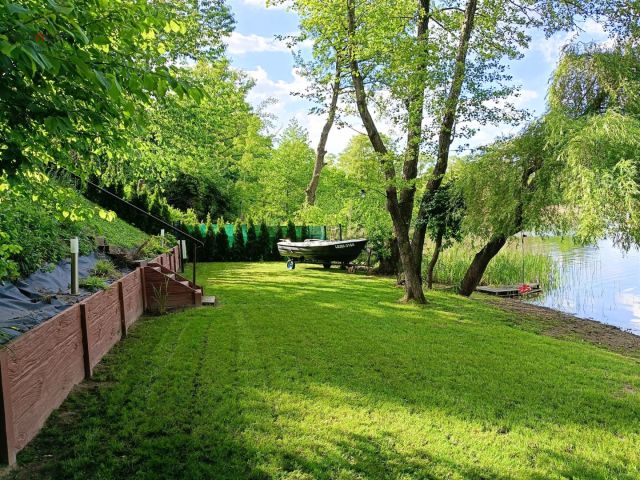 dom wolnostojący, 3 pokoje Brzezie. Zdjęcie 2