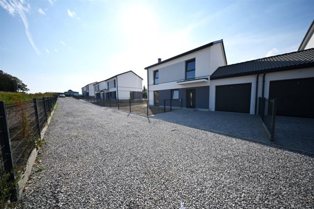 dom wolnostojący, 4 pokoje Niemce. Zdjęcie 13