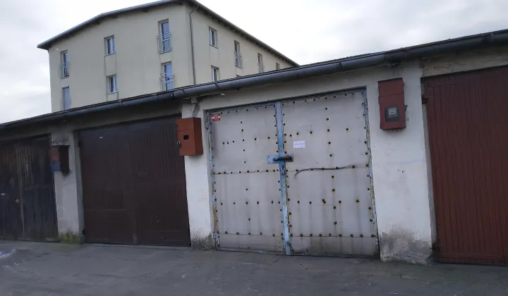 Garaż/miejsce parkingowe Namysłów, ul. Łączańska