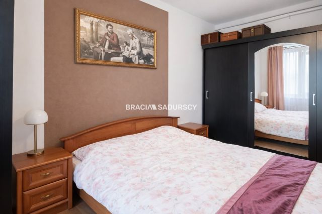 Mieszkanie 4-pokojowe Myślenice. Zdjęcie 8