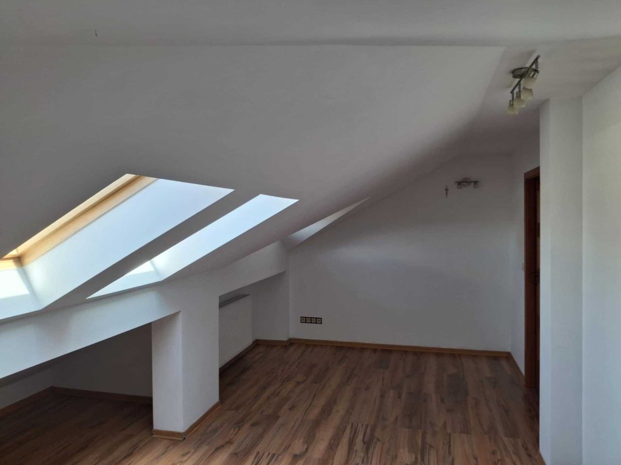 Mieszkanie 4-pokojowe Parczew. Zdjęcie 5