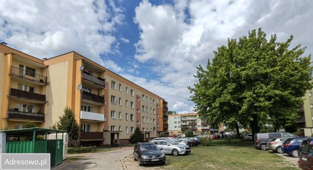 Mieszkanie 3-pokojowe Nowy Dwór Mazowiecki Osiedle Młodych, ul. Młodzieżowa. Zdjęcie 1