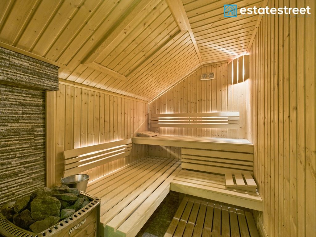 dom wolnostojący, 5 pokoi Leszczawa Dolna. Zdjęcie 16