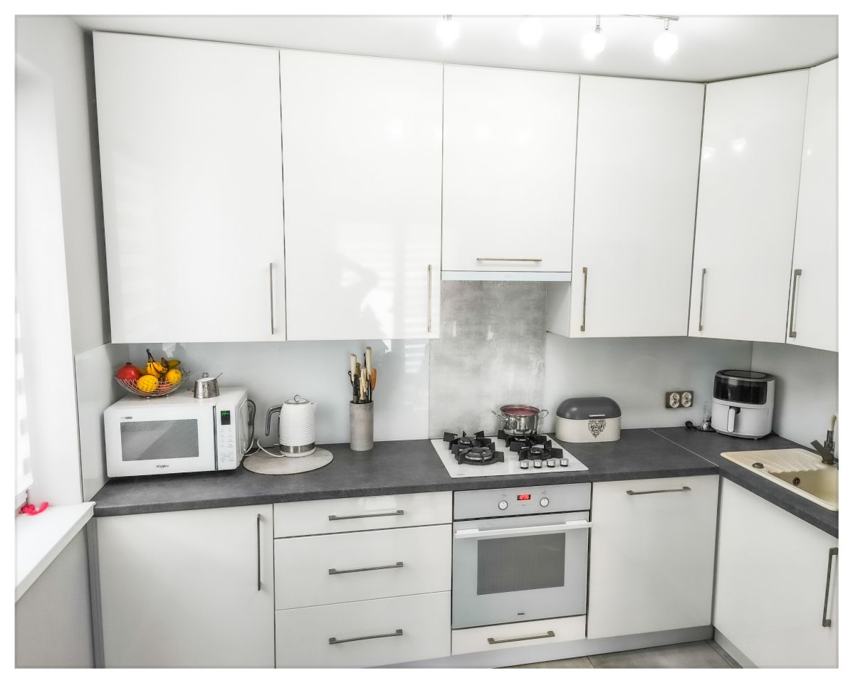 dom wolnostojący, 4 pokoje Trześń Błonie, ul. Szafirowa. Zdjęcie 9